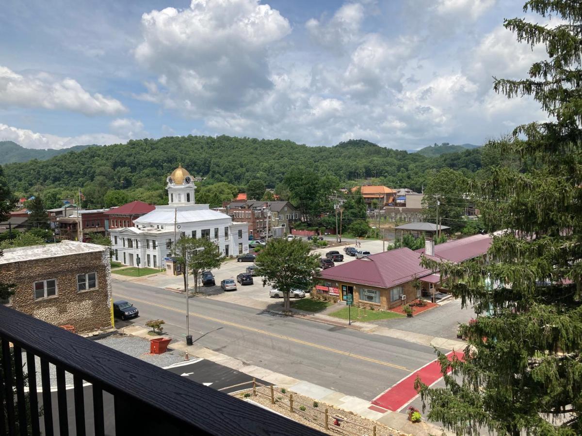 Stonebrook Lodge Bryson City Exterior photo
